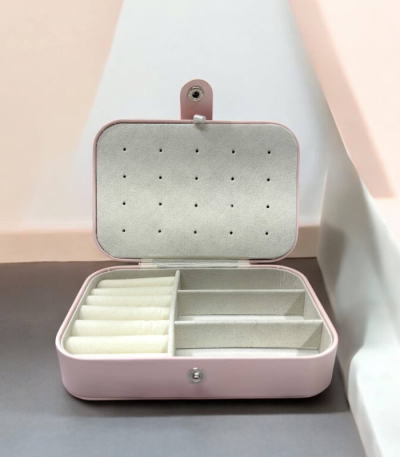 جاجواهری کاترین