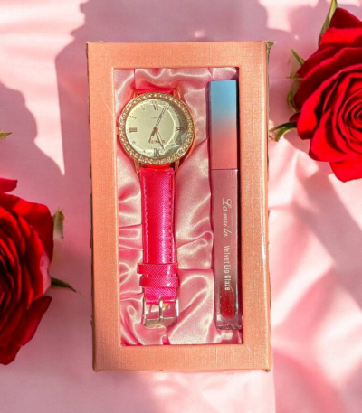 ست ساعت و برق‌لب زنانه