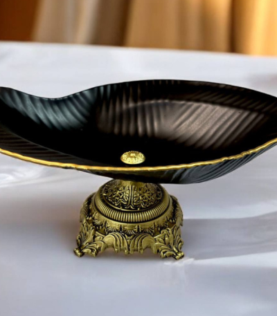 کاسه رز بک استون سفید لب طلا