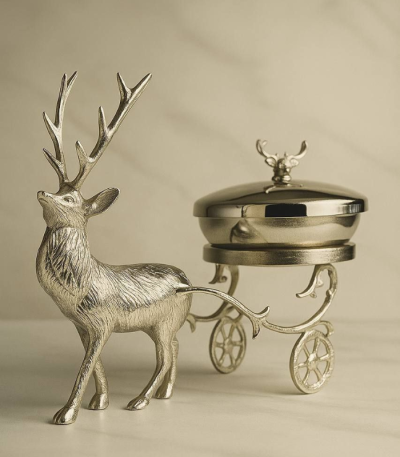 گوزن کالسکه شکلات