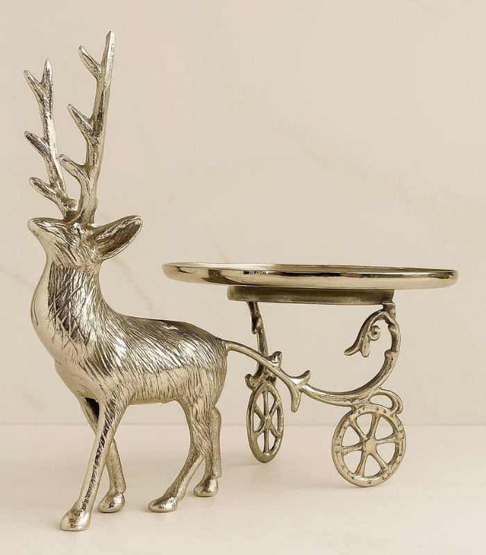 گوزن کالسکه شیرینی