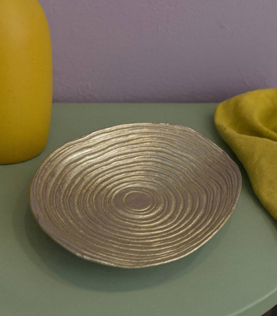 تنه درخت بزرگ