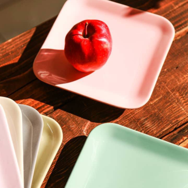 پیش‌دستی رنگی