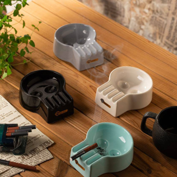 زیرسیگاری اسکلت