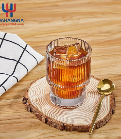 نیم لیوان شیاردار پیرکس کوچک