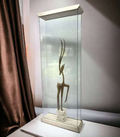 تندیس شیشه‌ای رعنا