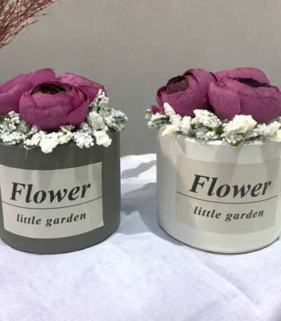 گلدان سایز متوسط سفید و طوسی