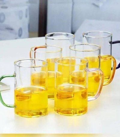 لیوان دسته رنگی